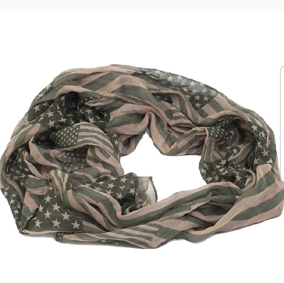 MoDa New York Accessories - Infinity Scarves Camo and American logo